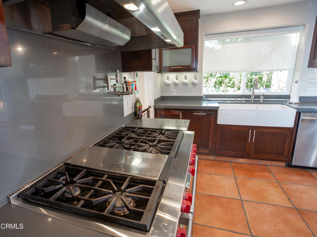 MLS #V1-31184 image #30