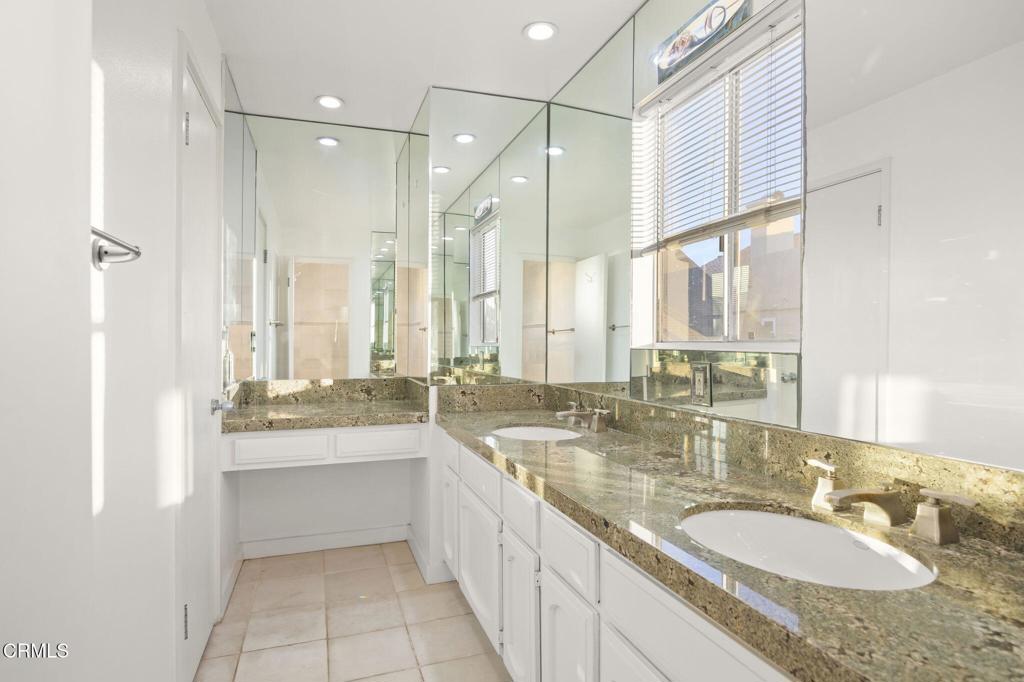 MLS #V1-31221 image #24