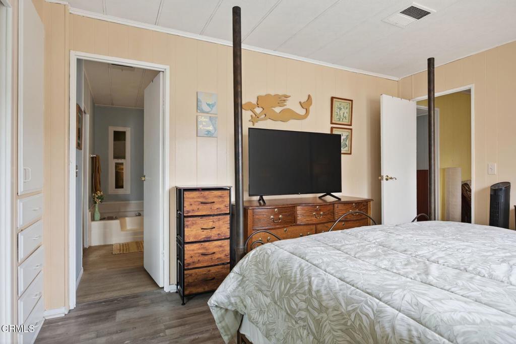 MLS #V1-31297 image #16