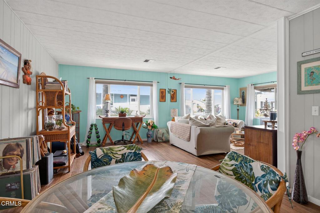 MLS #V1-31297 image #6