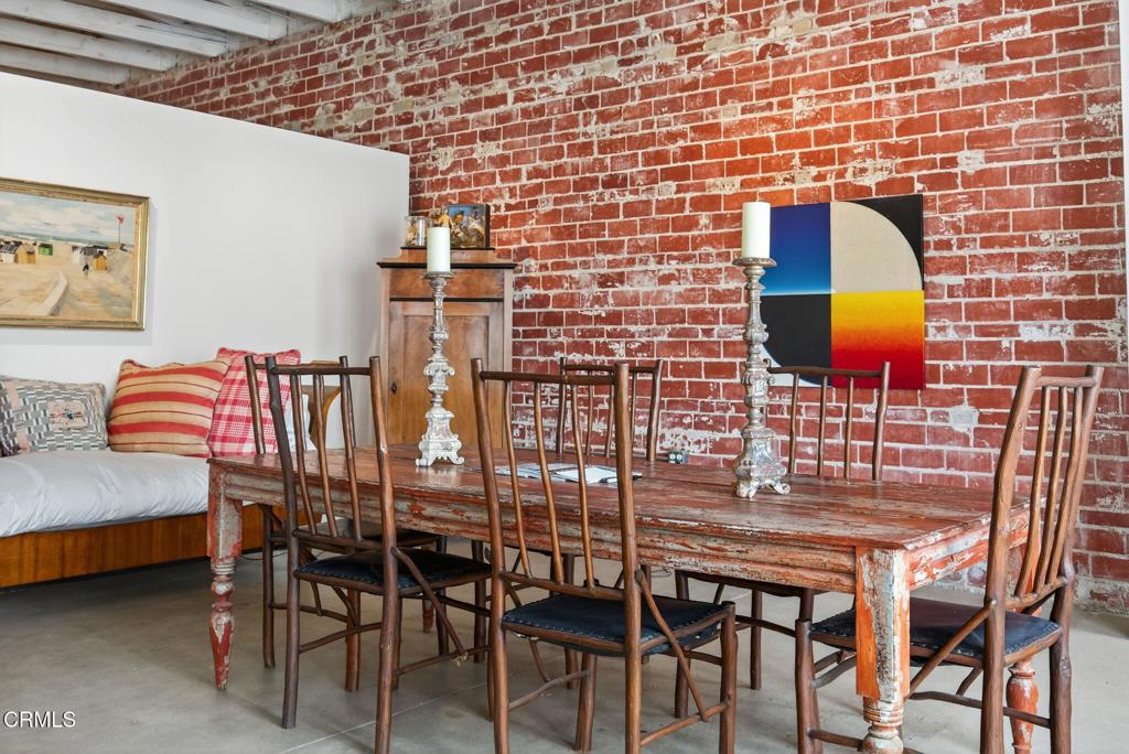 MLS #V1-31312 image #6