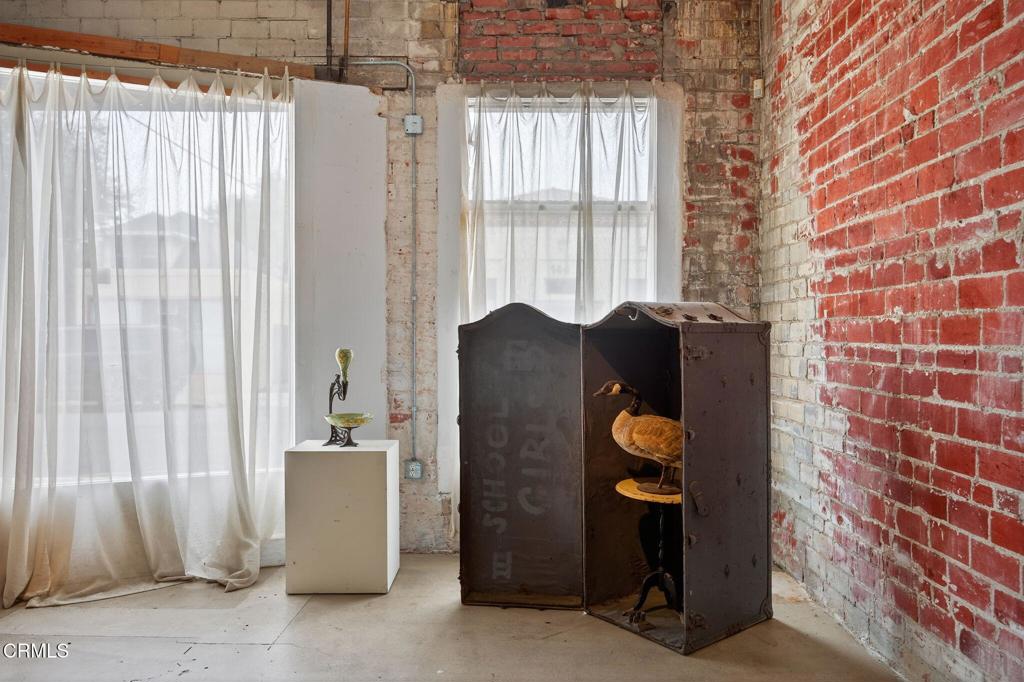 MLS #V1-31312 image #9