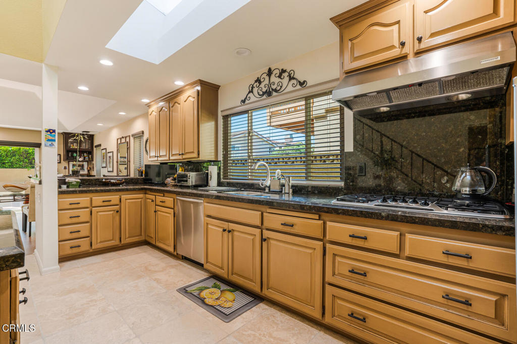 MLS #V1-31345 image #15