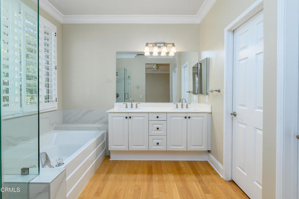 MLS #V1-31382 image #30