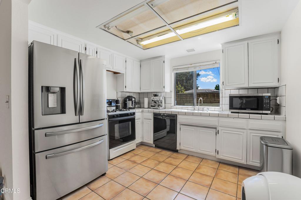 MLS #V1-31429 image #10