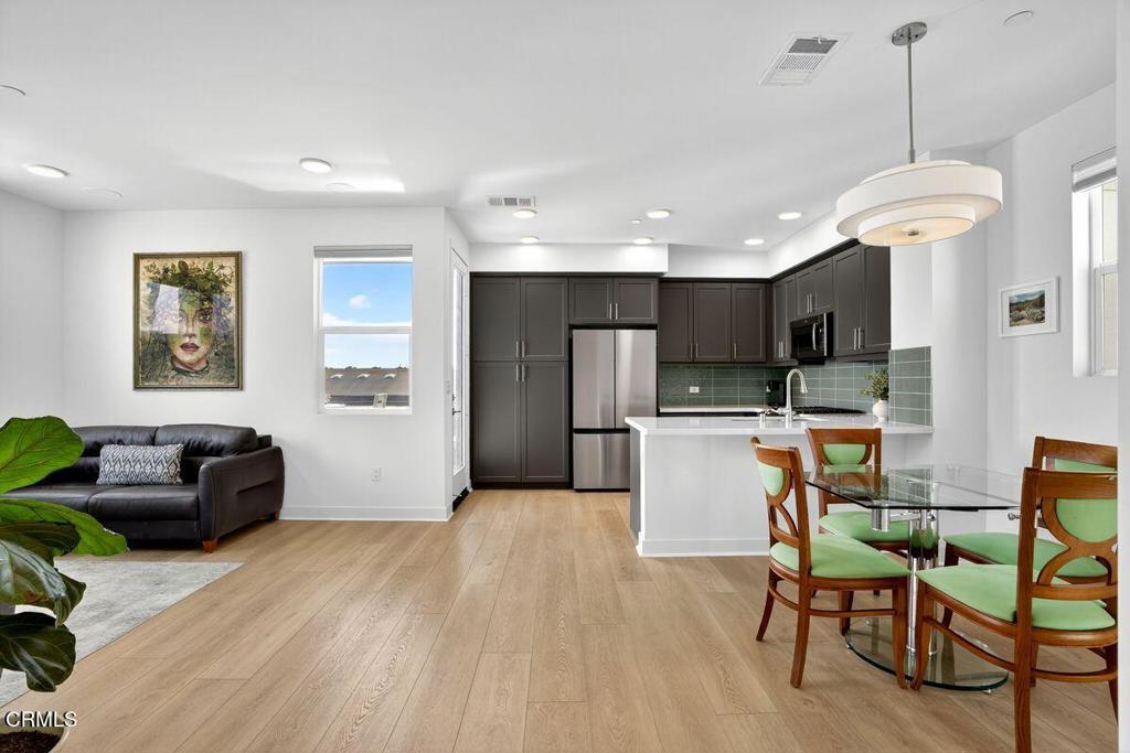 MLS #V1-31439 image #1