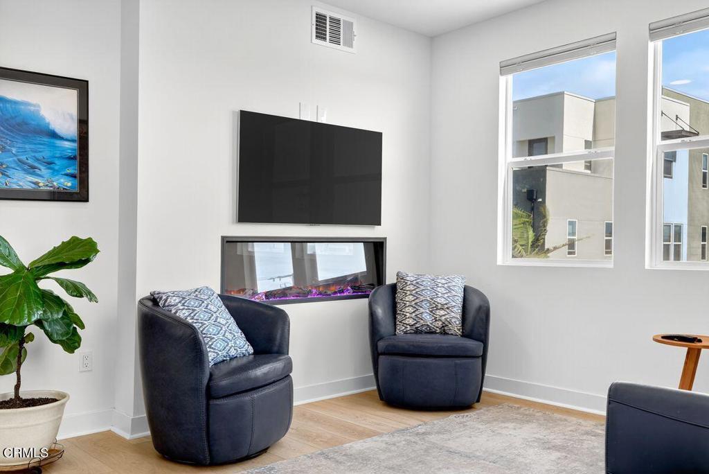 MLS #V1-31439 image #17