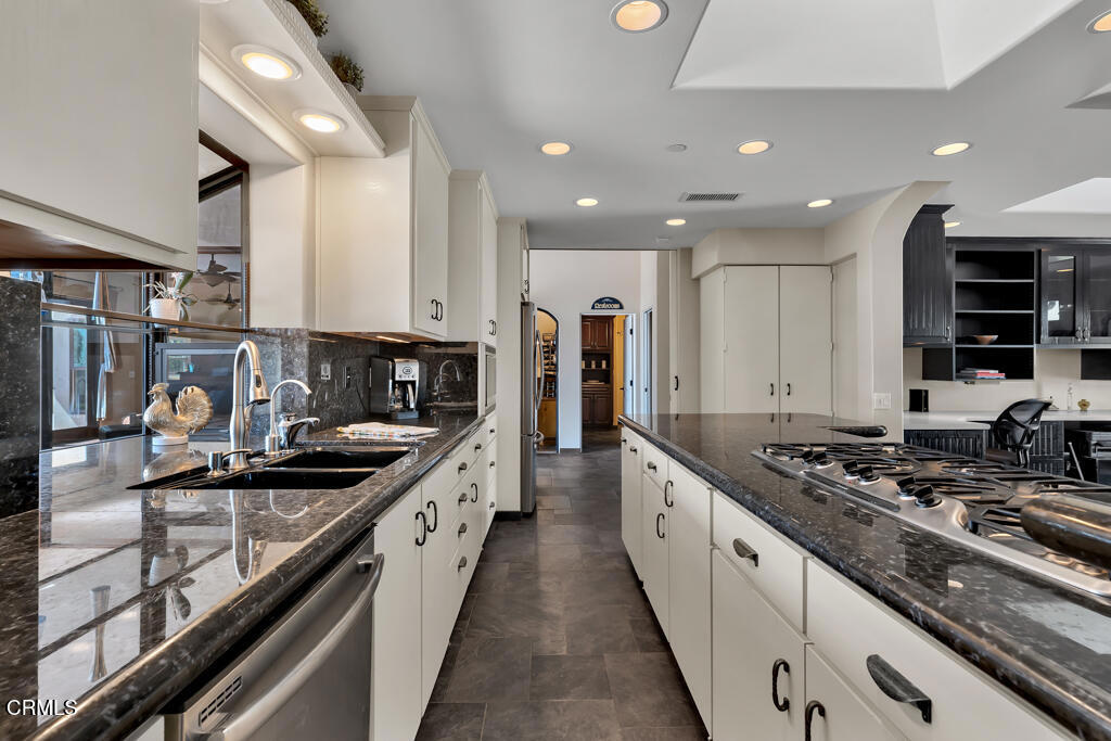 MLS #V1-31495 image #12