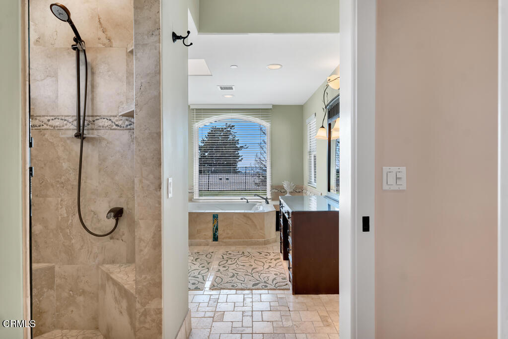 MLS #V1-31495 image #26