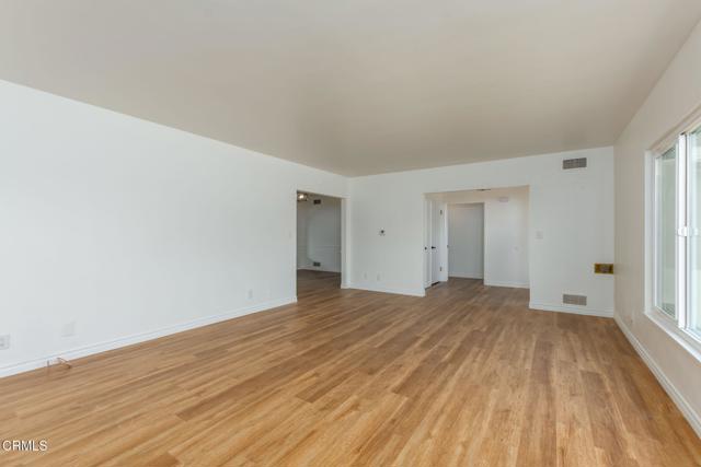 MLS #V1-31526 image #8