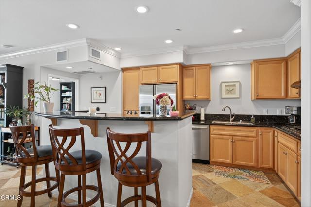 MLS #V1-31542 image #3