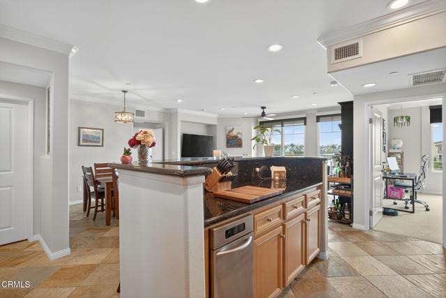 MLS #V1-31542 image #5