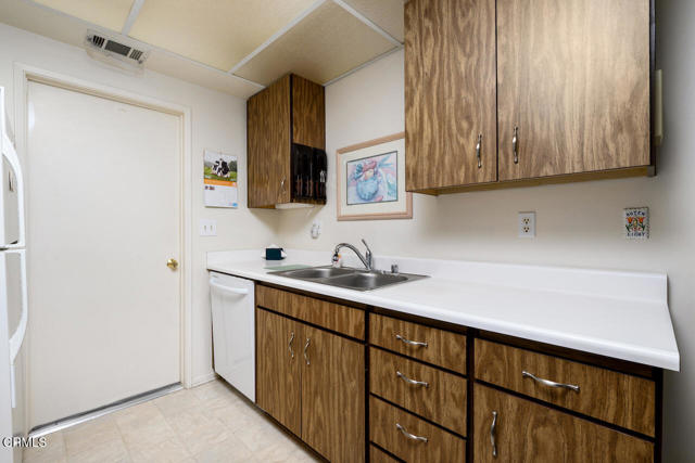 MLS #V1-31564 image #19