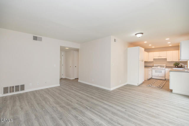 MLS #V1-31616 image #5