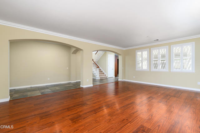 MLS #V1-31655 image #10