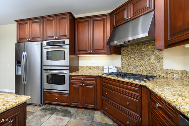 MLS #V1-31655 image #9