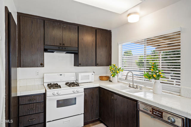 MLS #V1-31689 image #12