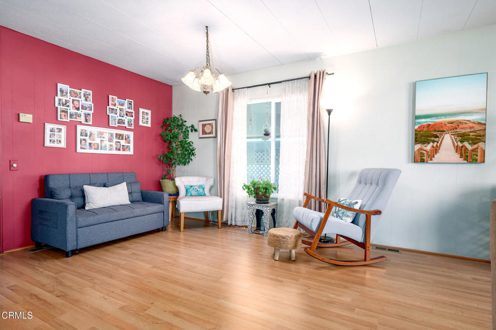 MLS #V1-31704 image #10