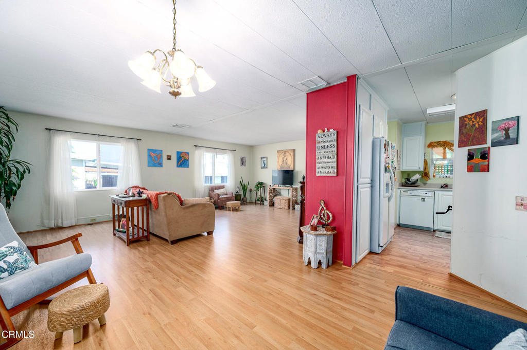 MLS #V1-31704 image #11