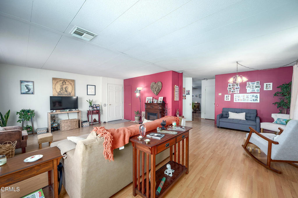 MLS #V1-31704 image #9