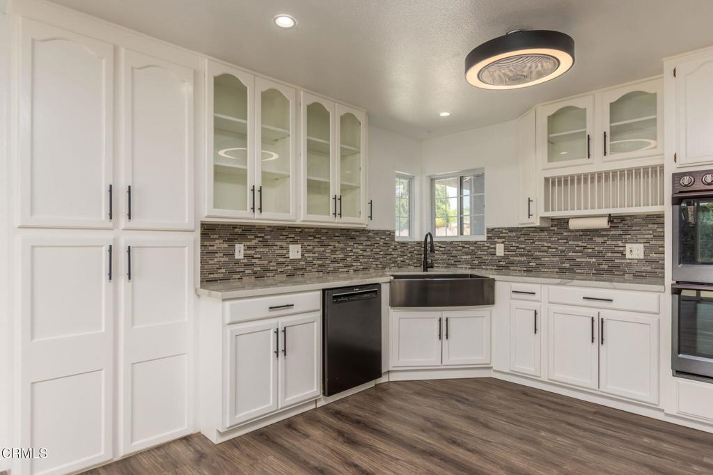 MLS #V1-31726 image #2