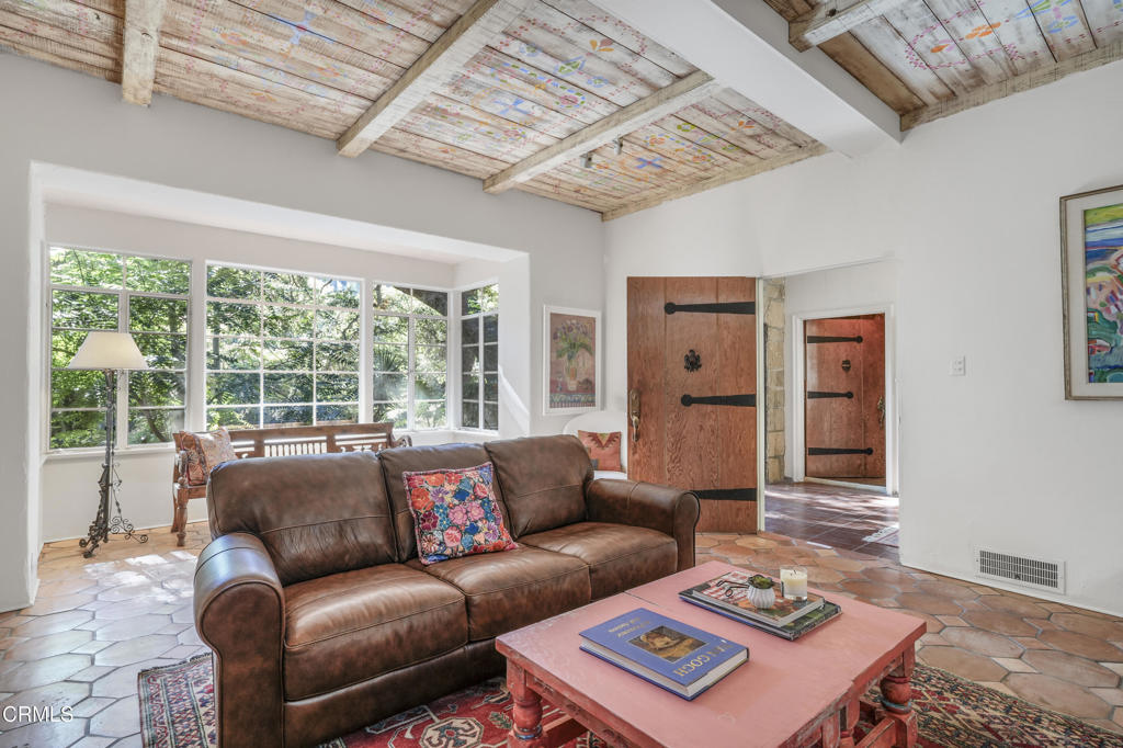 MLS #V1-31732 image #15