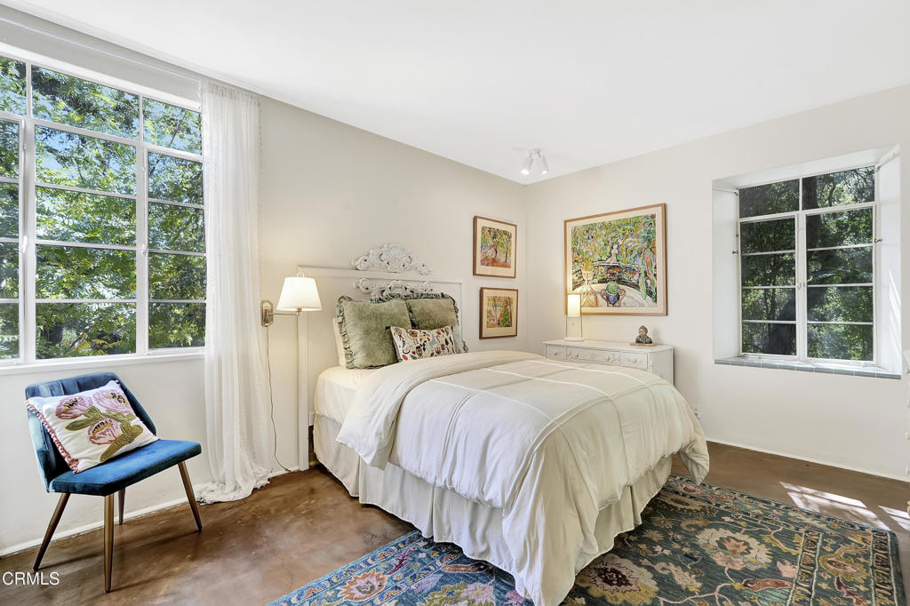 MLS #V1-31732 image #20