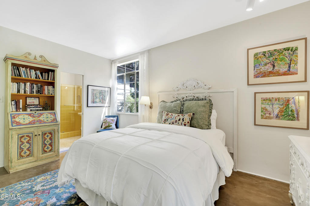 MLS #V1-31732 image #21