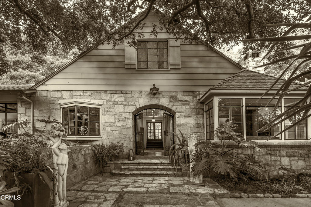 MLS #V1-31732 image #40