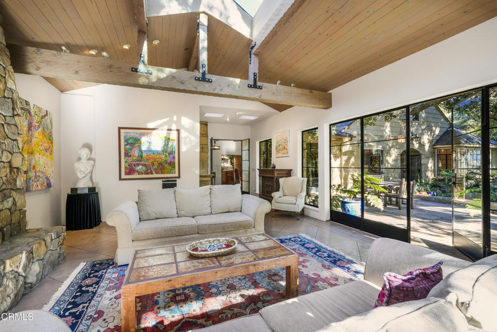 MLS #V1-31732 image #6