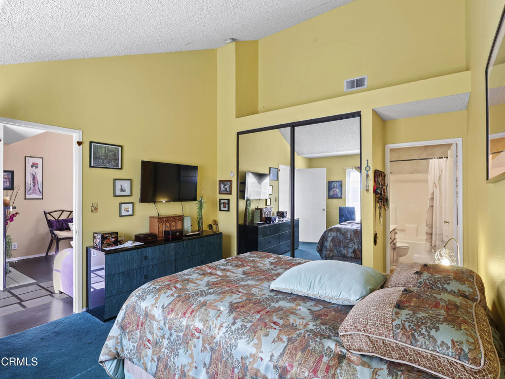 MLS #V1-31746 image #11