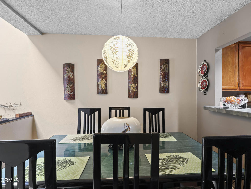 MLS #V1-31746 image #6