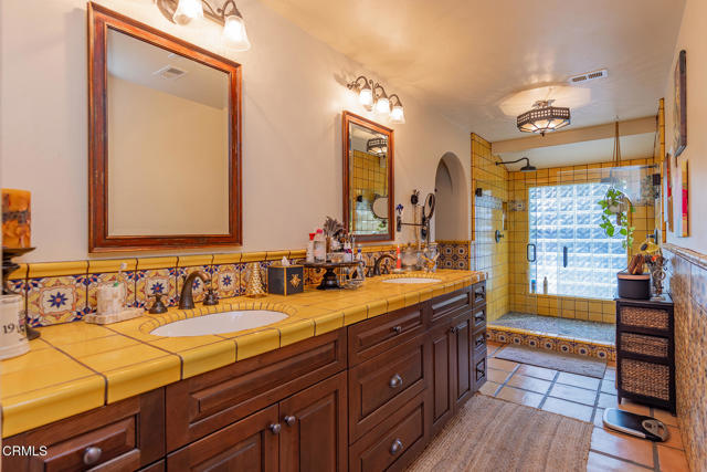 MLS #V1-31764 image #16