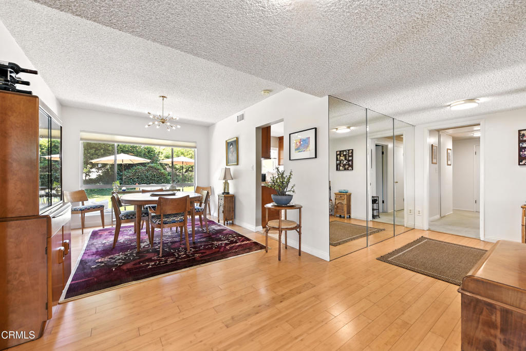 MLS #V1-31772 image #11