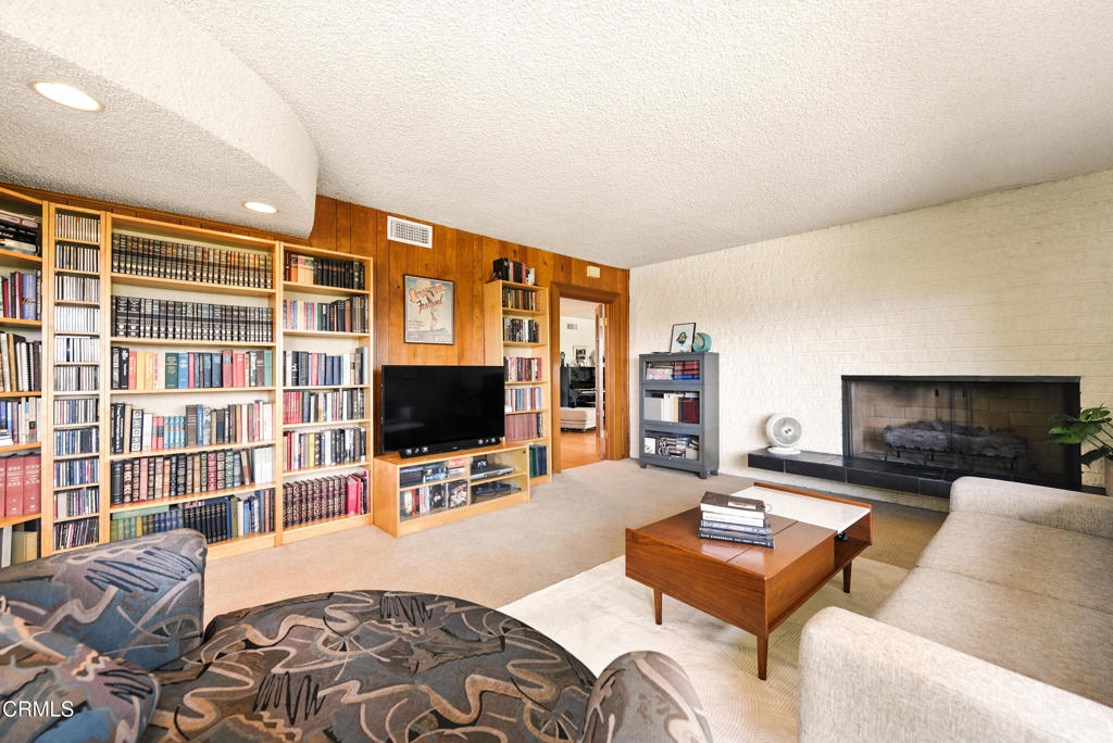 MLS #V1-31772 image #15