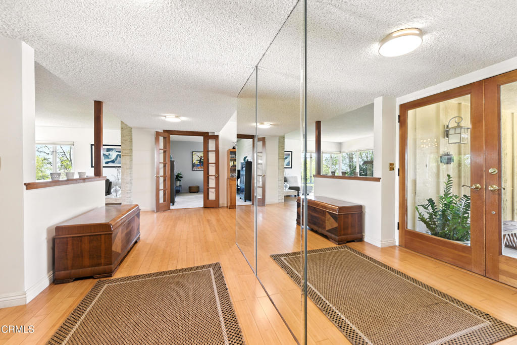 MLS #V1-31772 image #4