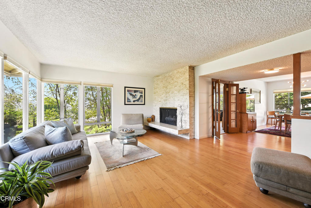 MLS #V1-31772 image #8