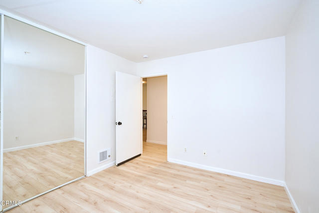 MLS #V1-31790 image #24