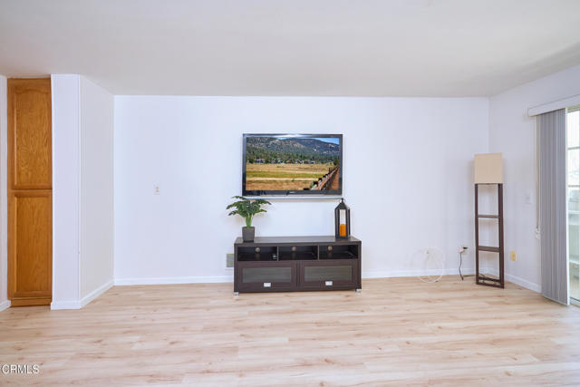 MLS #V1-31790 image #9