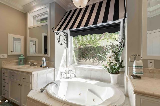 MLS #V1-31850 image #24