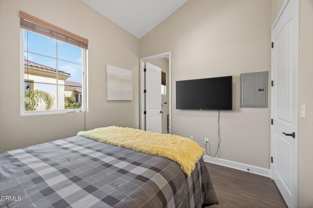 MLS #V1-31875 image #9