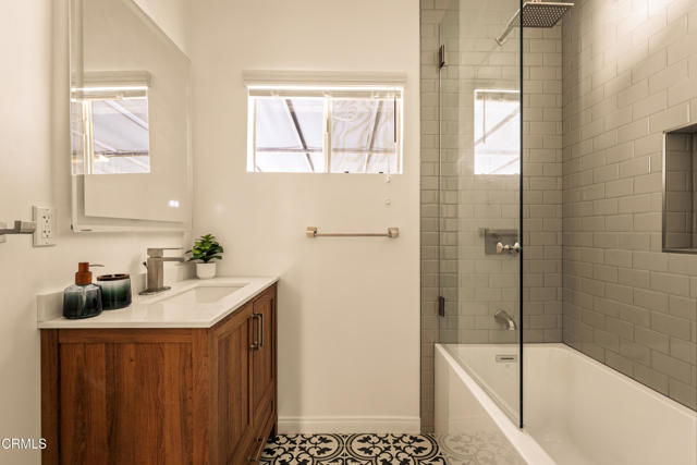 MLS #V1-31938 image #16