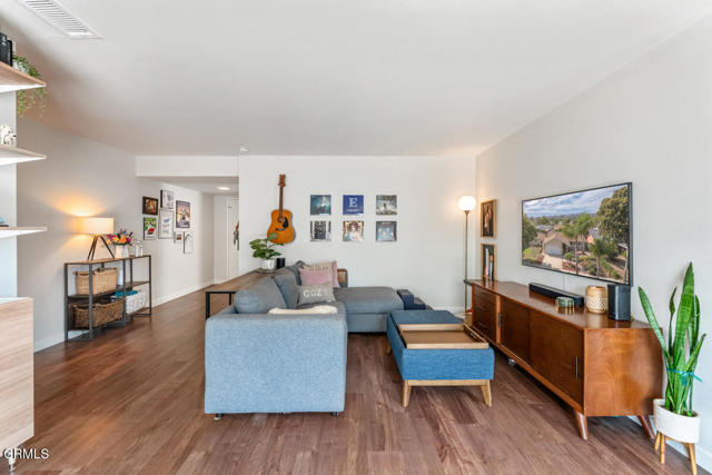 MLS #V1-31971 image #6