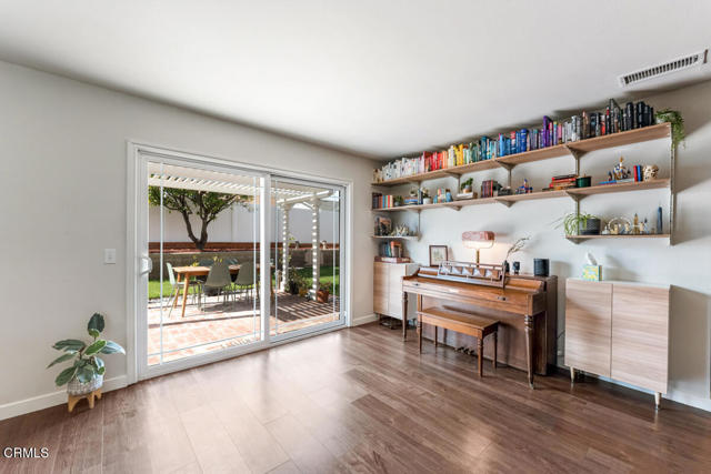 MLS #V1-31971 image #8