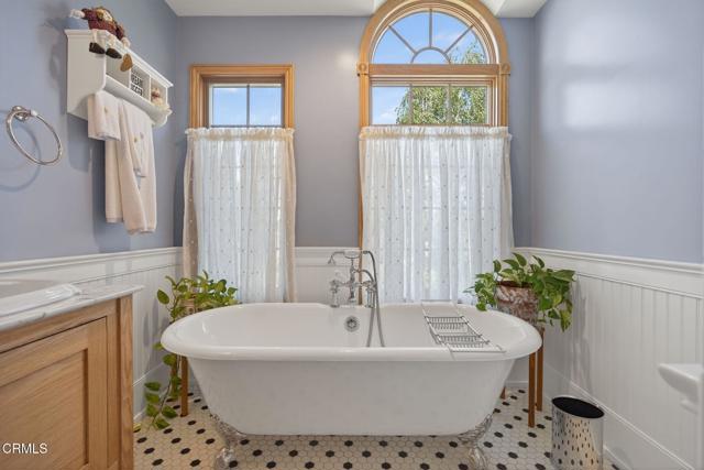 MLS #V1-31982 image #40