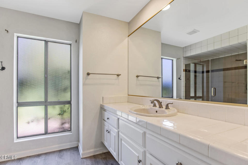 MLS #V1-31999 image #18