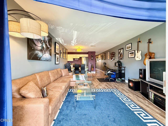 MLS #V1-32113 image #17