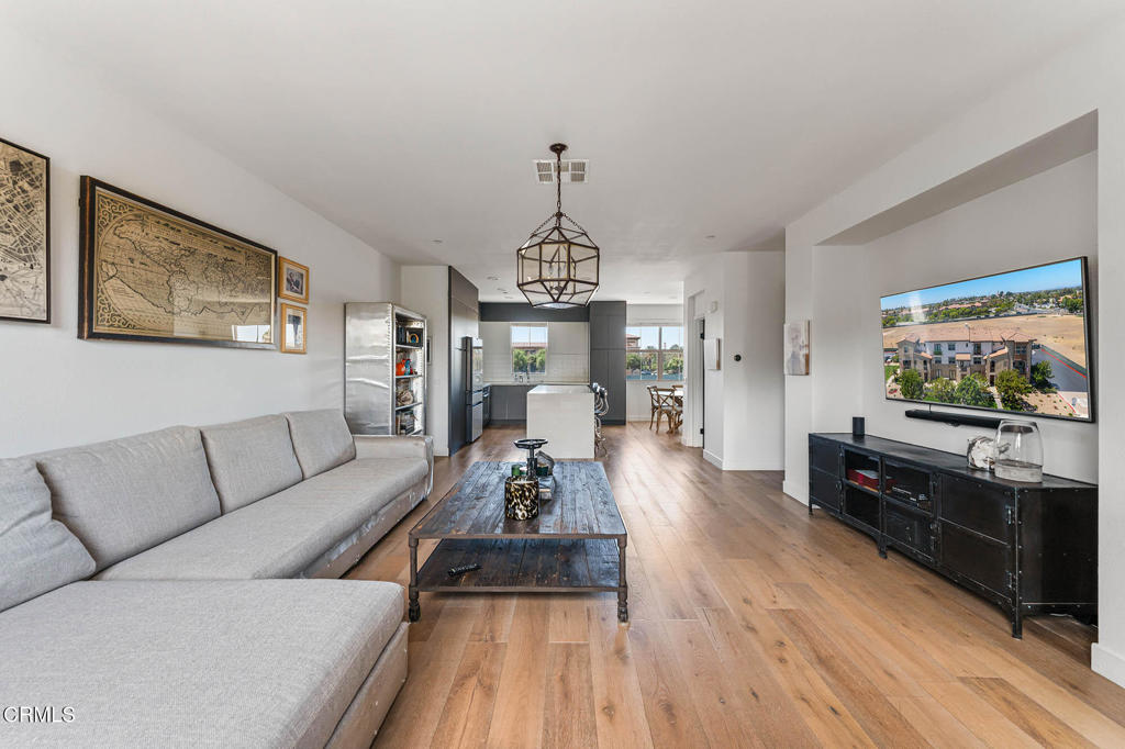 MLS #V1-32115 image #3