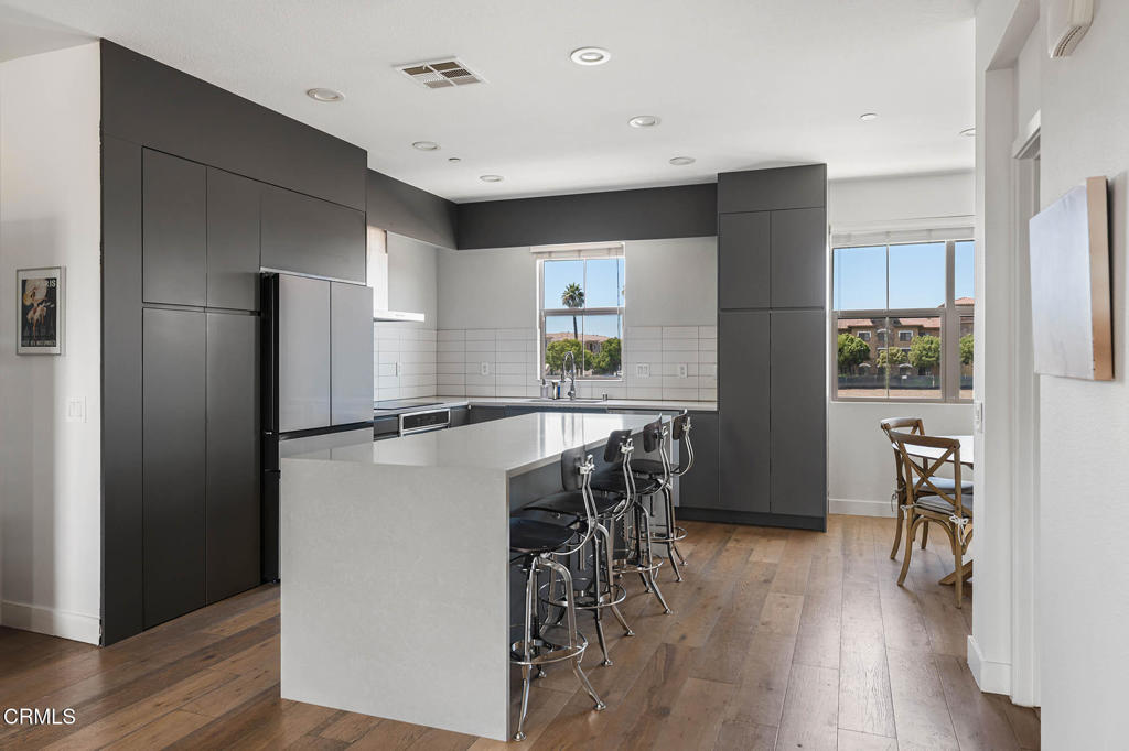 MLS #V1-32115 image #4