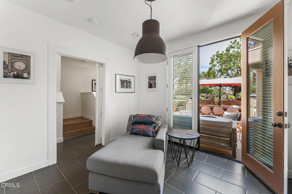 MLS #V1-32115 image #8